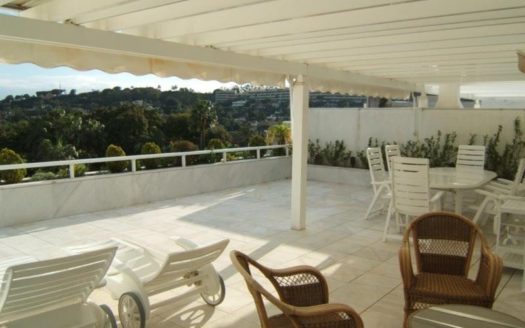 Ático de 4 dormitorios en Nueva Andalucia