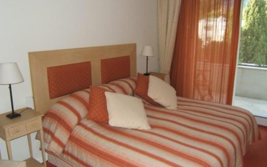 Ático de 4 dormitorios en Nueva Andalucia