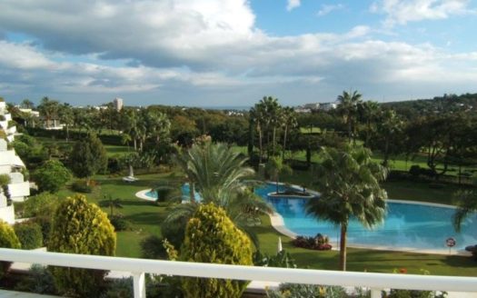 Ático de 4 dormitorios en Nueva Andalucia