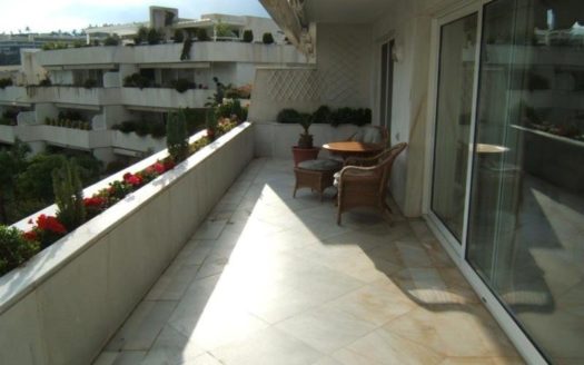 Ático de 4 dormitorios en Nueva Andalucia