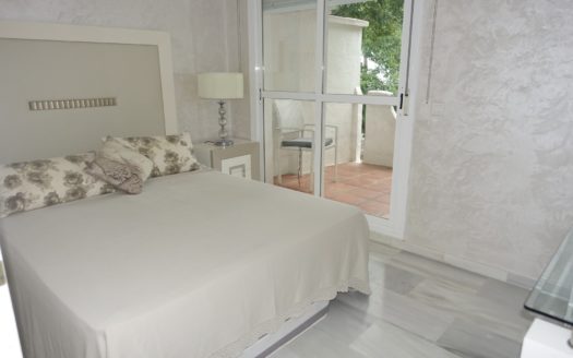 3 bedrooms Townhouse in Los Naranjos de Marbella