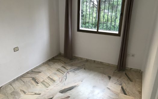 Villa de 4 dormitorios en Elviria