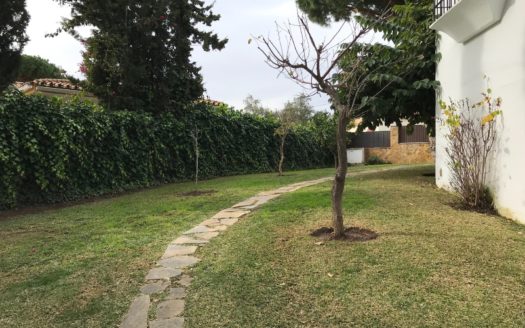 Villa de 4 dormitorios en Elviria