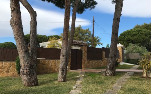 Villa de 4 dormitorios en Elviria