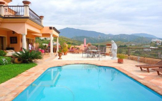 6 bedrooms Villa in Benahavis