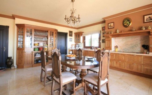 6 bedrooms Villa in Benahavis