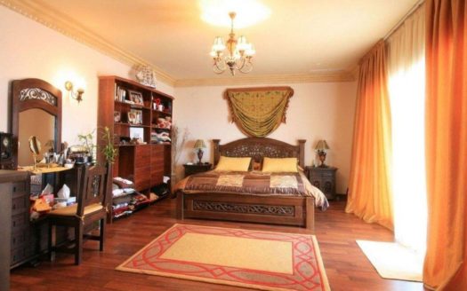 6 bedrooms Villa in Benahavis