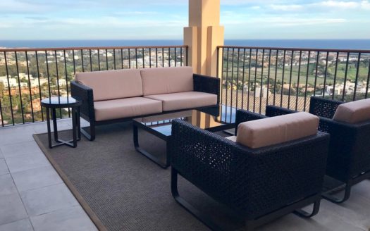 2 bedrooms Apartment in Benahavis