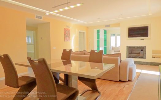Apartamento de 2 dormitorios en Puerto Banus