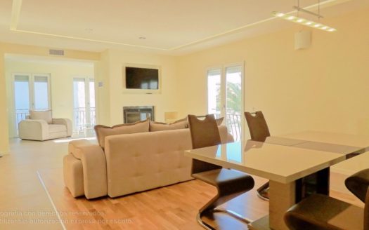 Apartamento de 2 dormitorios en Puerto Banus