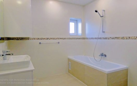 Apartamento de 2 dormitorios en Puerto Banus