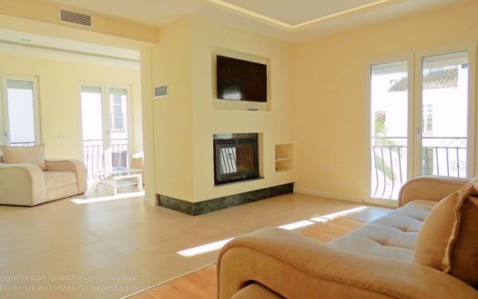 Apartamento de 2 dormitorios en Puerto Banus
