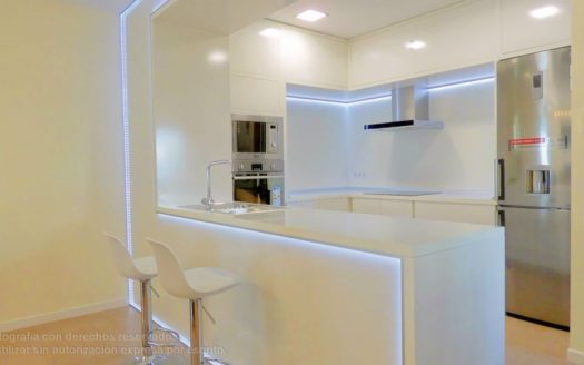 Apartamento de 2 dormitorios en Puerto Banus