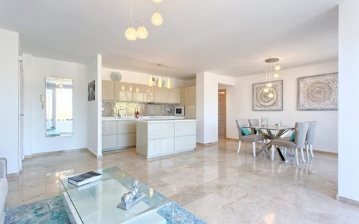 Apartamento de 2 dormitorios en Nueva Andalucia