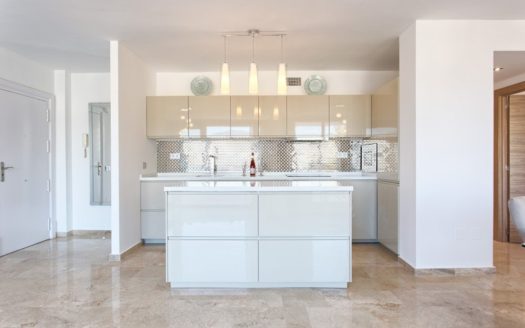 Apartamento de 2 dormitorios en Nueva Andalucia