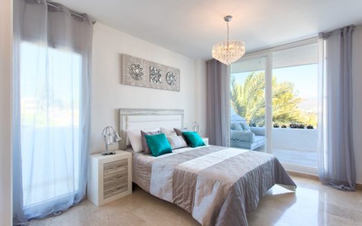 Apartamento de 2 dormitorios en Nueva Andalucia