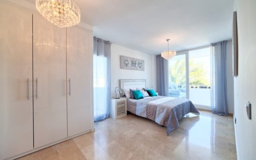 Apartamento de 2 dormitorios en Nueva Andalucia