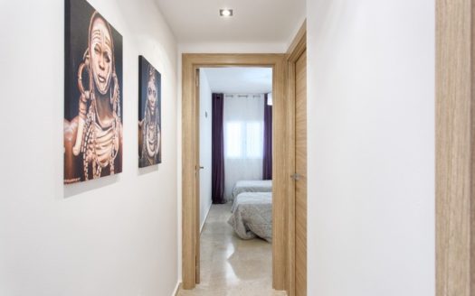 Apartamento de 2 dormitorios en Nueva Andalucia