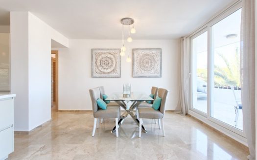Apartamento de 2 dormitorios en Nueva Andalucia