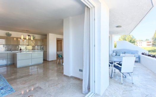 Apartamento de 2 dormitorios en Nueva Andalucia