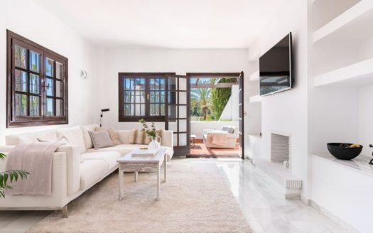 Apartamento de 3 dormitorios en Nueva Andalucia