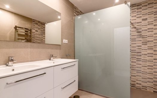 Apartamento de 3 dormitorios en Nueva Andalucia