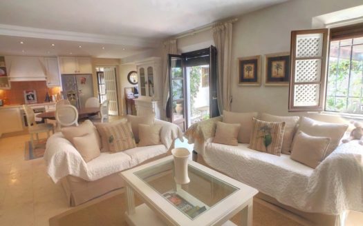 Adosado de 3 dormitorios en Milla de Oro