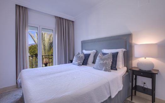 2 bedrooms Apartment in Benahavis