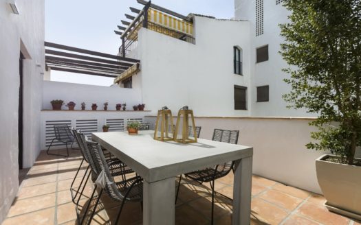 Apartamento de 3 dormitorios en Puerto Banus