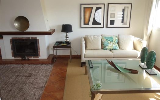 Villa de 4 dormitorios en Nueva Andalucia