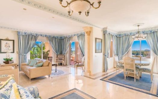 Villa de 5 dormitorios en Elviria