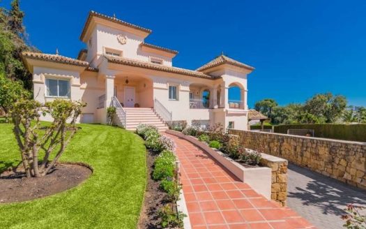 Villa de 5 dormitorios en Elviria