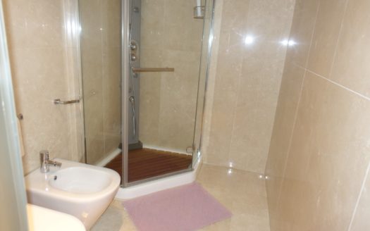 Apartamento de 2 dormitorios en Medina de Banús