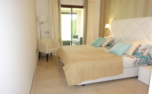 Apartamento de 2 dormitorios en Medina de Banús