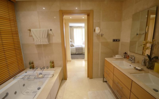 3 bedrooms Apartment in Milla de Oro