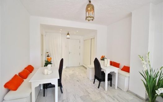2 bedrooms Apartment in Nueva Andalucia