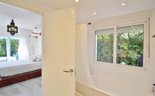 2 bedrooms Apartment in Nueva Andalucia