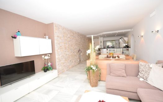 2 bedrooms Apartment in Alcazaba Beach