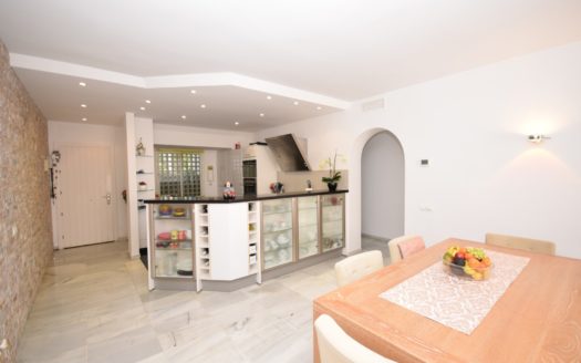 2 bedrooms Apartment in Alcazaba Beach