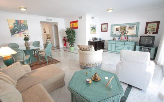 3 bedrooms Apartment in Puerto Banus