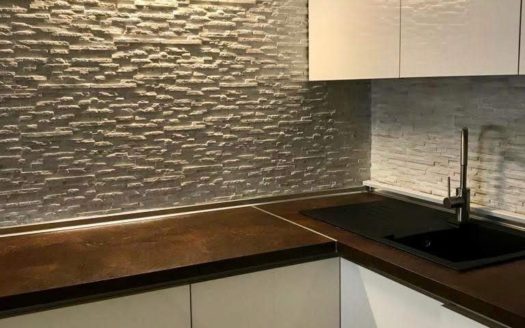 3 bedrooms Apartment in River Gardens