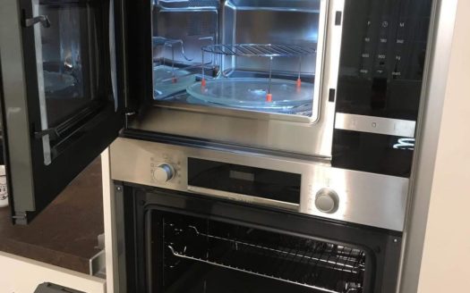 3 bedrooms Apartment in River Gardens