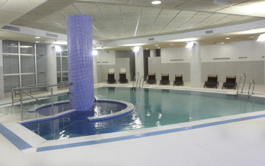 Ático de 4 dormitorios en Nueva Milla de Oro