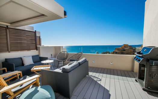 Ático de 4 dormitorios en Nueva Milla de Oro