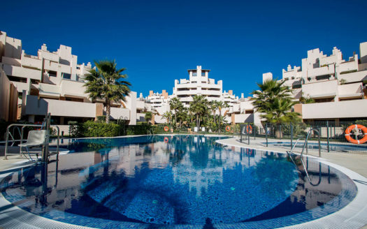 Ático de 4 dormitorios en Nueva Milla de Oro