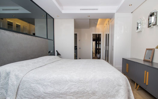 Ático de 4 dormitorios en Nueva Milla de Oro