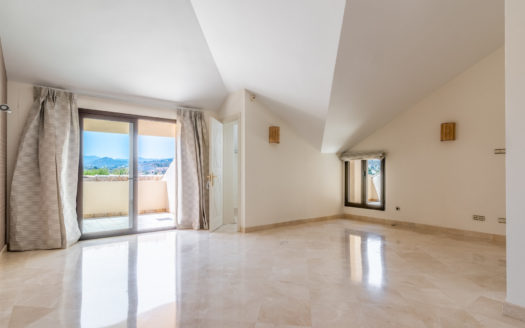 4 bedrooms Penthouse in Aloha Park