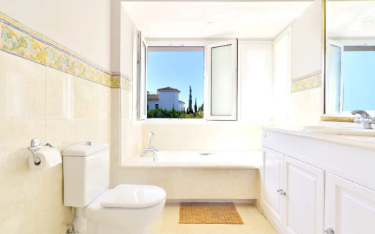 4 bedrooms Villa in Nueva Andalucia