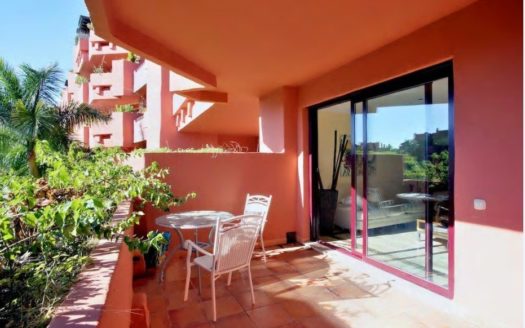 Apartamento de 2 dormitorios en Las Nayades