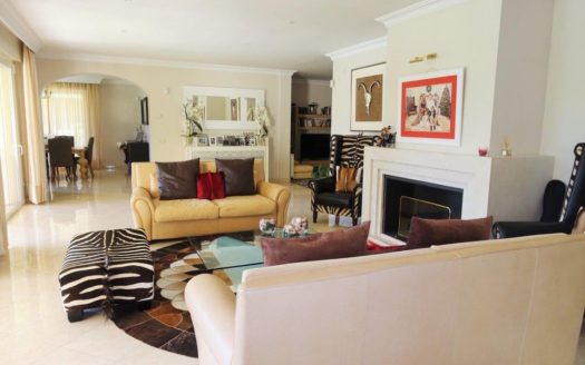 5 bedrooms Villa in Nueva Andalucia